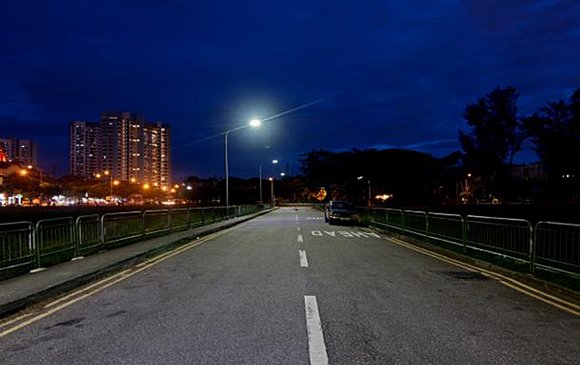 圖1 : 新加坡LED路燈試辦點 (source: Land Transport Authority)