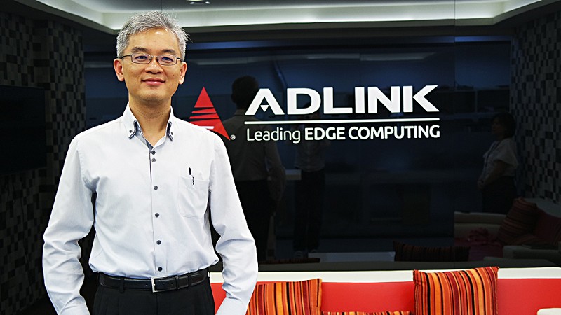 凌華科技IoT策略解決方案與技術事業處資深協理阮北山，對公司在CNC的發展深具信心。（攝影／王景新）