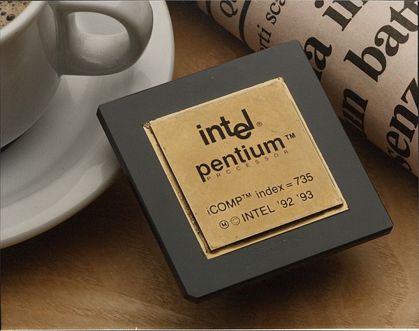 圖2 : 奔騰（Pentium）處理器問世，開創了「Intel inside」的時代。（source:英特爾）