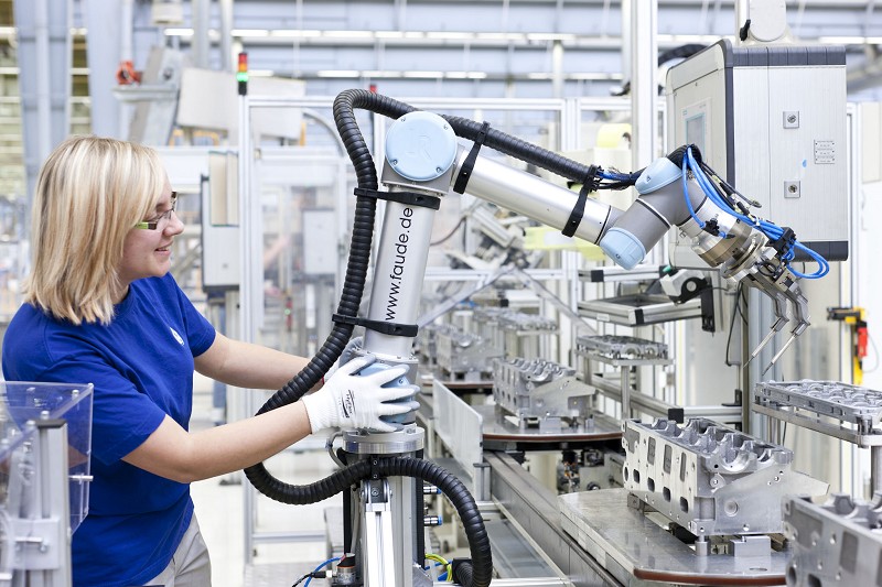 確保對工作人員無害是協作式機器人的最大訴求。（source: Robotics & Automation News）