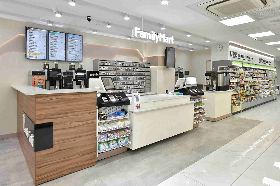 全家科技概念2號店。(source：全家)