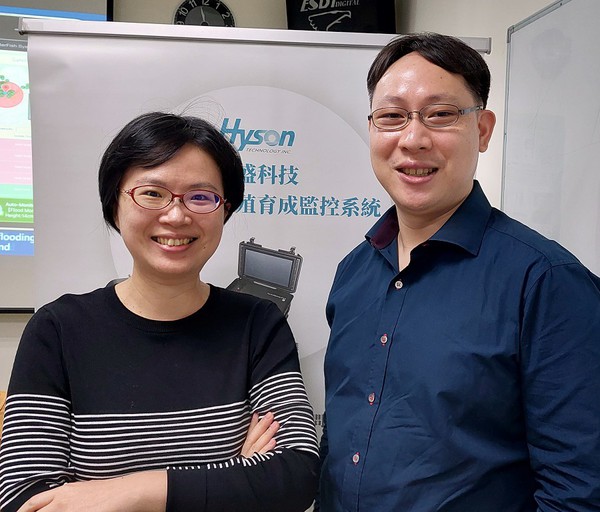 圖四 : 海盛科技創辦人暨執行長連唯証(右),與共同創辦人邱禹韶(左)。