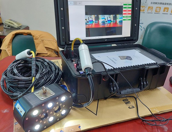 圖五 : 海盛科技的水下探測方案是結了AIoT技術的完整解決方案,它可與各種感測器與自動化系統整合,並與雲端系統進行串接,即時傳輸資料。