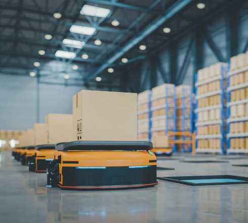 圖一 : AMR/AGV強項在物品搬運與自主導航，但缺乏操作工具或肢體能力。