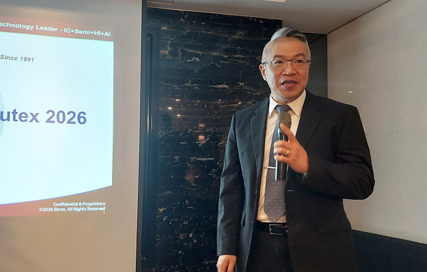 圖五 :   鈺創科技技術行銷處協理王國斌