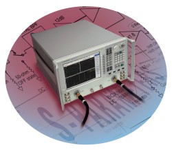 Agilent PNA-X可配置成2或4埠的26.5 GHz網路分析儀