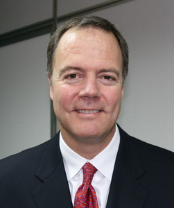 德州儀器類比事業群資深副總裁Gregg Lowe