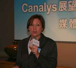 Canalys亚太区负责人Rachel Lashford正在说明全球GPS产业概况。（Source：HDC）