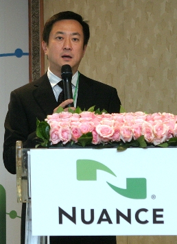 图为Nuance公司大中华区总经理郑裕庆。