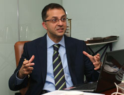 Lime Microsystems執行長Ebrahim Bushehri認為，2011年肯定將是Femtocell的起飛年。