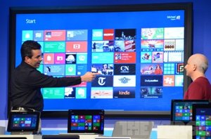 微軟展示82吋Windows 8觸控顯示器 BigPic:902x596