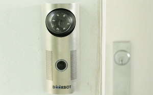 DoorBot智能手机结合门禁系统帮你「芝麻开门」。 BigPic:640x399