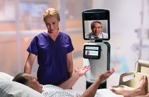 有了远程亲临机器人，医生可以从远程亲自为病人看诊(图: iRobot) BigPic:707x462