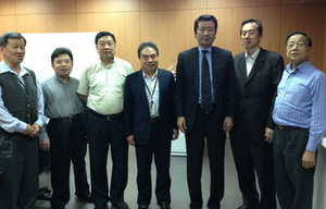 日本Sharp社長和中國京東方王總經理會來拜訪富創得吳董事長(中)，在富創得林口廠簽署三方合作協議。