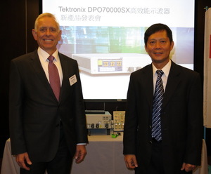 太克科技儀器產品事業部高效能示波器市場經理Tom Freeman(左)說，太克對於技術絕不妥協。