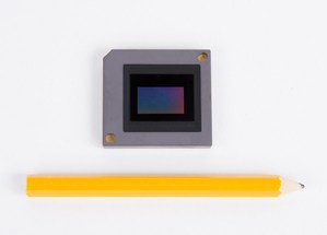 DLP技术兼具速度和效能,让4K UHD投影显示色彩精确、锐利清晰,可打造享受大萤幕投影显示。