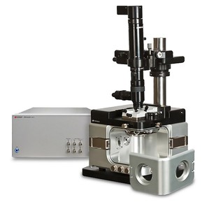 超高速掃描9500原子力顯微鏡為研究人員提供快速、易用、先進的成像技術，以因應嚴苛應用的要求。