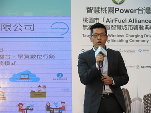 蔡耀仁认为，未来智慧城市将以充电功能为基础，而后藉由额外的应用服务，更一步的满足大众的需求。