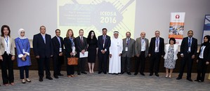 在ICEDSA 2016大會上，與會的主辦者和主題演講嘉賓合影（source：ME NewsWire）