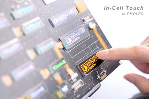 智晶光电将展示「新触控面板技术」，此技术系将In-Cell Touch触控元件整合於PMOLED显示制造过程中，使面板本身就具有触控功能...