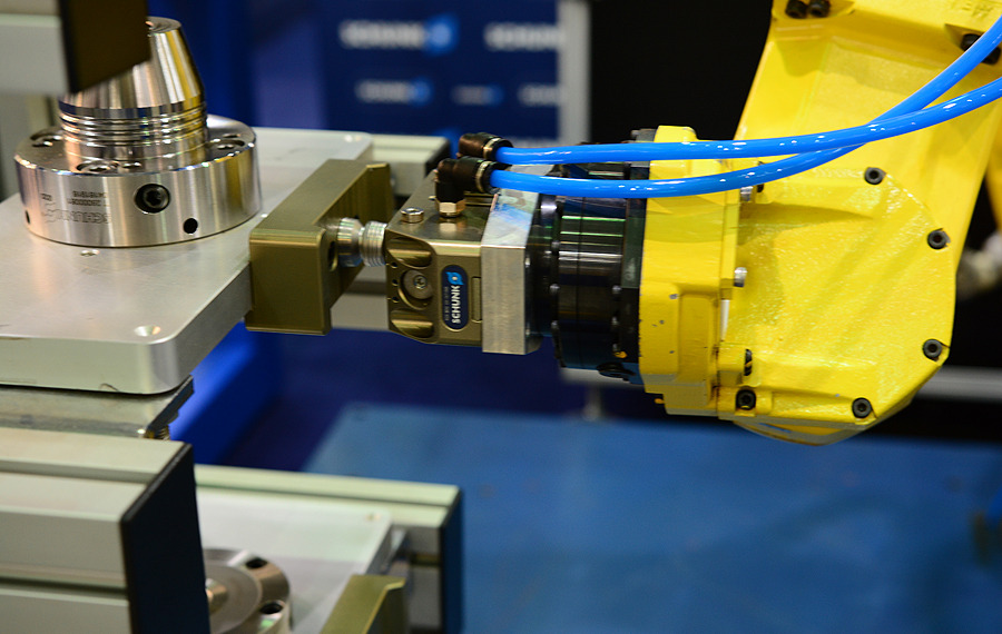 雄克电动机械夹爪 实现高安全与高精度人机协作