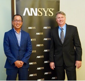 ANSYS全球半導體事業部總經理暨副總裁John Lee（左）與ANSYS技術總監Dr. Larry Williams（右）