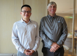 圖右為PI訓練總監Andy Smith 、左為PI應用工程經理Kenny Wu