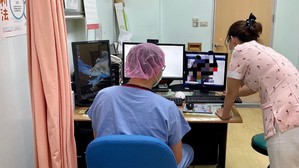 奇唯科技攜手屏東榮院疫情間快速推動「無接觸視訊看診服務」，為偏鄉打造不間斷的醫療服務。