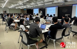 趋势科技赞助台湾好手前进DEF CON CTF决赛，并提供大专校际黑客松竞赛赞助申请，加速台湾新世代的资安人才养成。