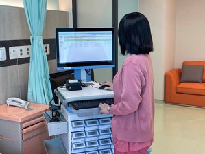 研華公司協助屏東榮民總醫院以物聯網創新用藥管理模式，成為全台第一家大規模導入閉環式用藥管理的醫院。