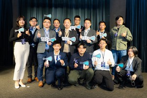 圖上至下、由左至右為12 組新創團隊的InventAI 、悠揚、路明思生技、拿拿科技行銷、傑精靈、Jmem Tek、Artifact 智器科技、樂多科技、知人、Tricuss十論科技、Arche Studio。(source:台大創創中心)