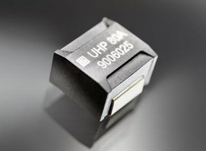 硕特UHP-SMD保险丝可在两倍额定电流的情况下断开电路，适用於高功率锂离子电池。