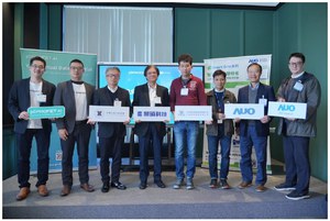 杰伦智能科技(Profet AI)与友达数位日前於新竹合作举办 Crossover Talks 系列论坛,图为与会讲者嘉宾合照。