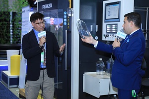 美洲最大塑橡膠工業展NPE,已於5月6~10日在奧蘭多奧蘭治縣會議中心盛大開展,台灣則有石化塑橡膠原料、機械等計66家業者前往參與,,以台灣館形式向參觀者宣傳台灣供應鏈的優勢。