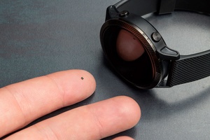 由Bosch Sensortec展示最新AI感测器,并透过整合微机电MEMS科技及软体解决方案,朝向更智慧化的方向发展。