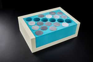 Baysafe BEF蓝色泡棉材料可抑制电芯间的热蔓延,进而提升电动车电池的安全性。