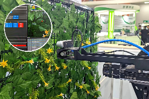 工研院空氣擾動授粉機器人結合影像辨識、導航與滑軌控制,可精準即時讓農作物授粉,已於農業部高雄區農改場進行合作驗證。