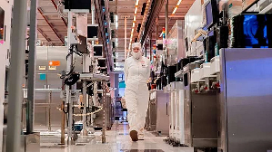 TrendForce預估2026年晶圓代工產業將成長約20%，先進與成熟製程兩極發展